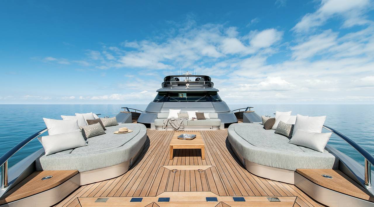 MCY 105 Monte Carlo Yachts Luxury yachts