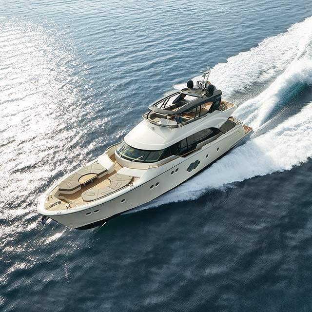 The MCY 80 celebrated as the Best Flybridge above 55’ to 80’ by the Asia Boating Awards 2017