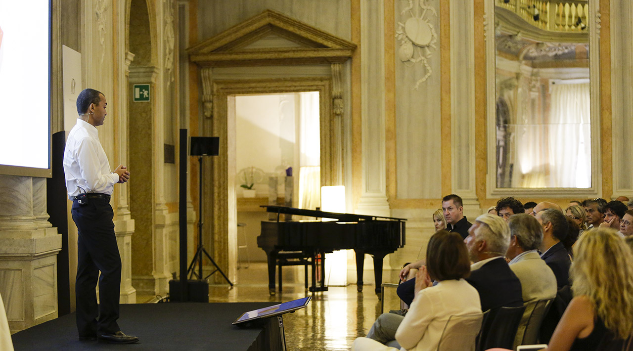 MCY 105 World Premiere