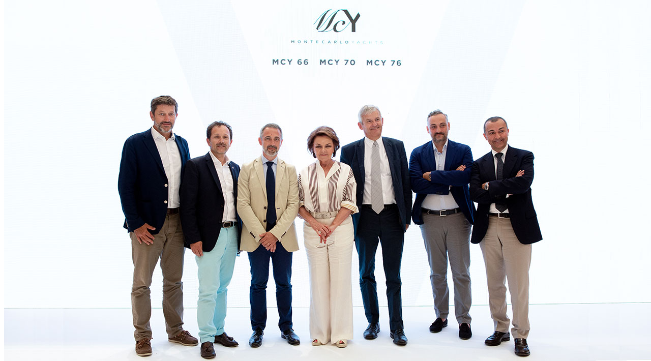 MCY 76 VSION - A tribute to light