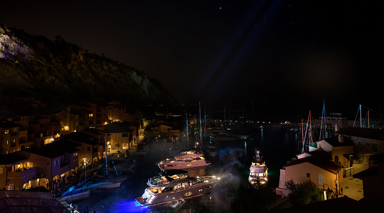 MCY 70 VSION - A tribute to light  A tribute to light