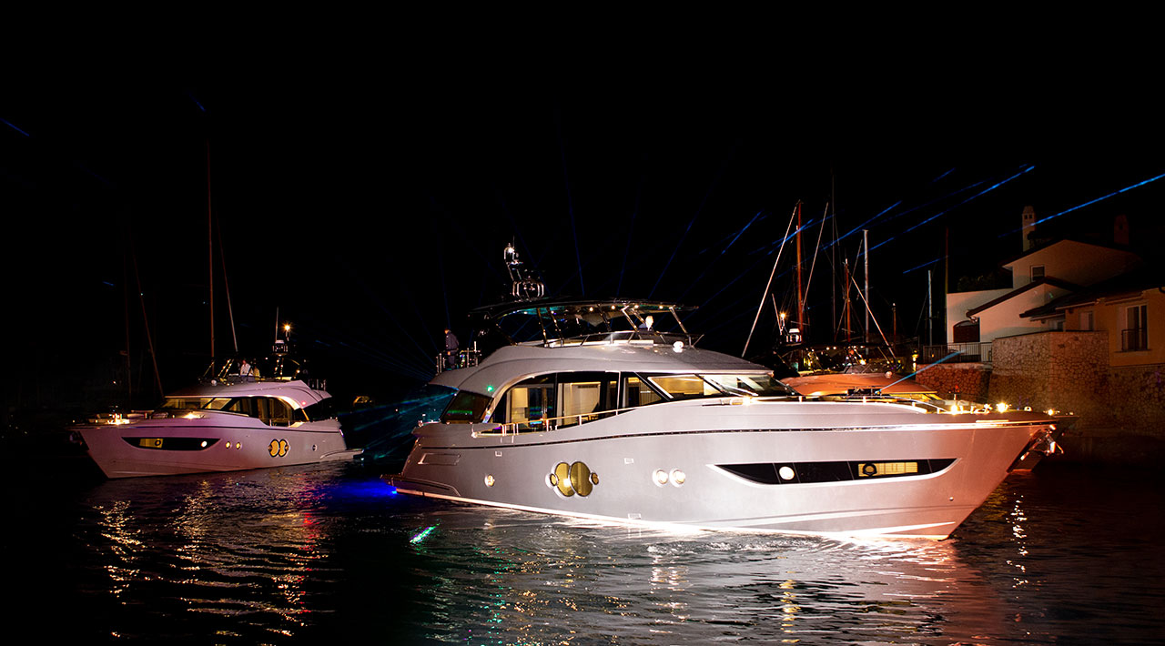 MCY 76 VSION - A tribute to light