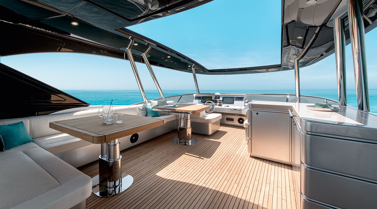 MCY 76 VSION - Exterior