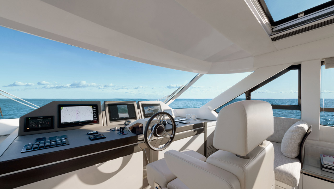 MCY 70 Skylounge Monte Carlo Yachts Yacht Di Lusso MCY 70 Skylounge Monte Carlo Yachts Yacht Di Lusso