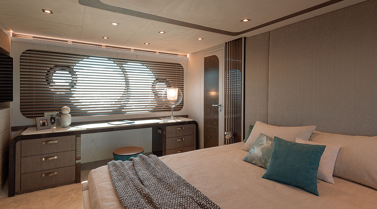 MCY 76 VSION - Interior