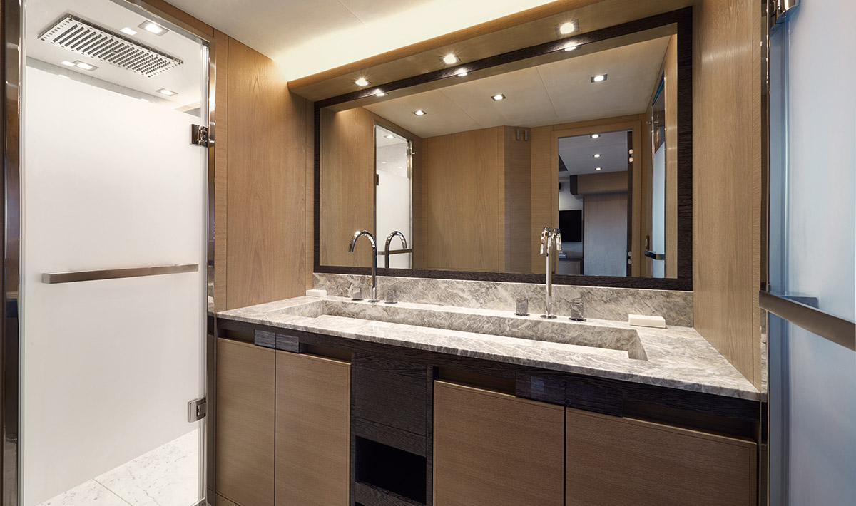 MCY 80 Owner ensuite bathroom