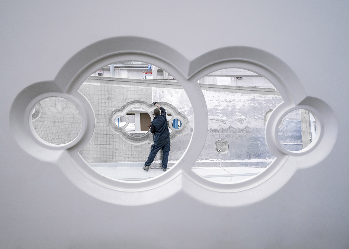 The hull seen through the MCY porthole.