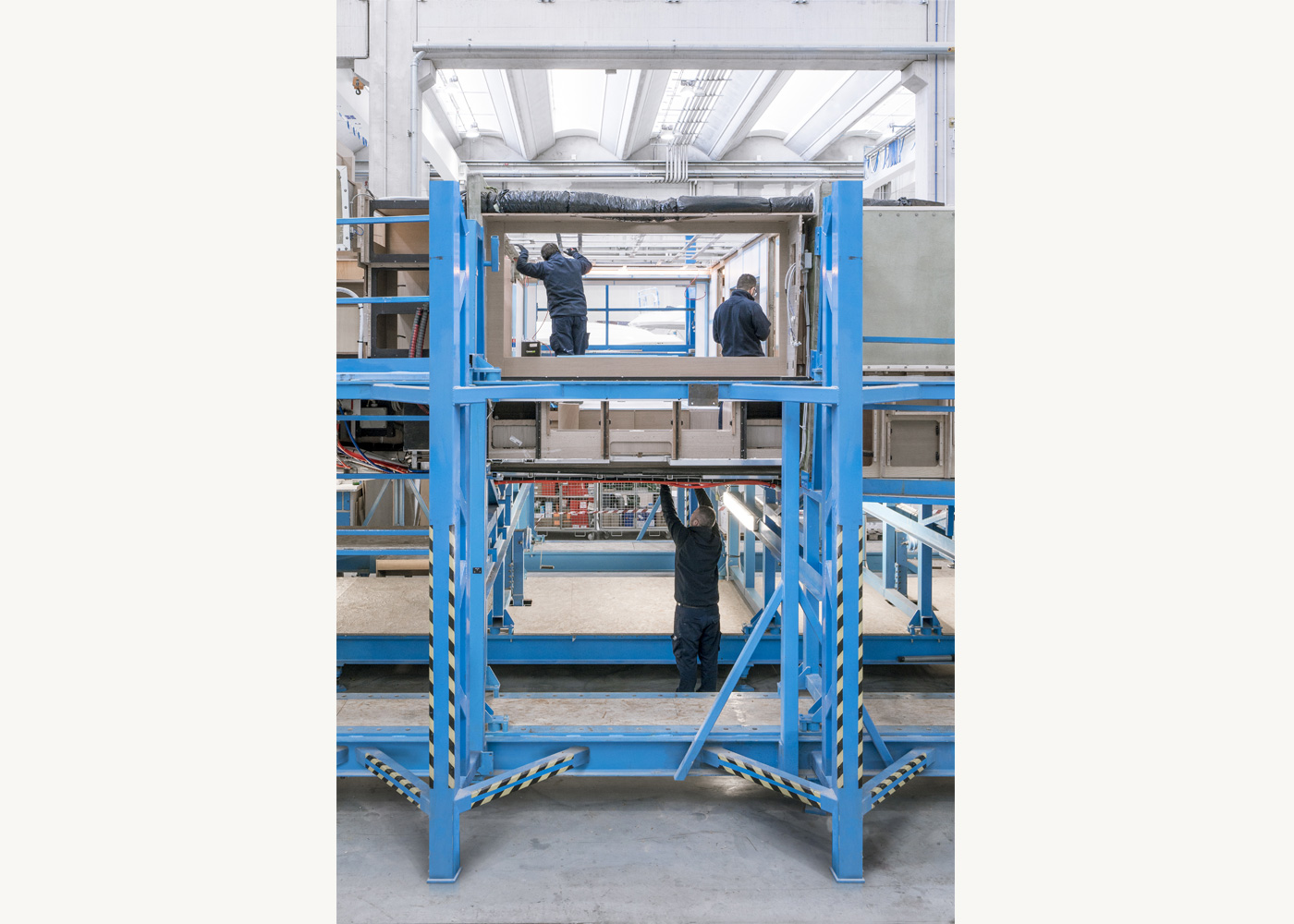 The unique modular approach makes it possible to care for the smallest design and decor details allowing total accessibility.